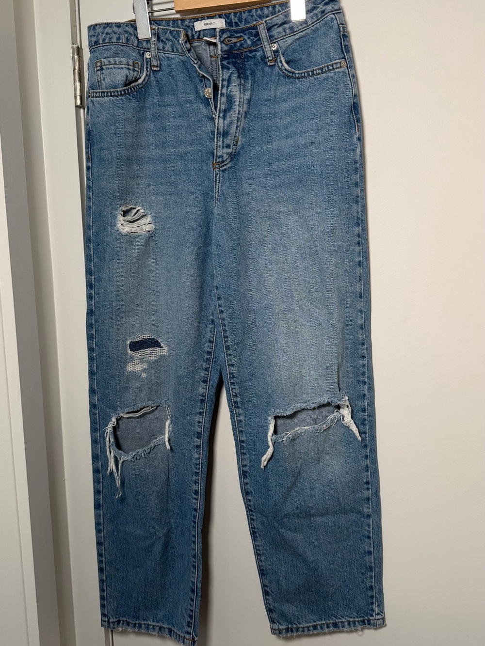 Forever 21 Distressed Straight Leg Jeans in Medium Blue